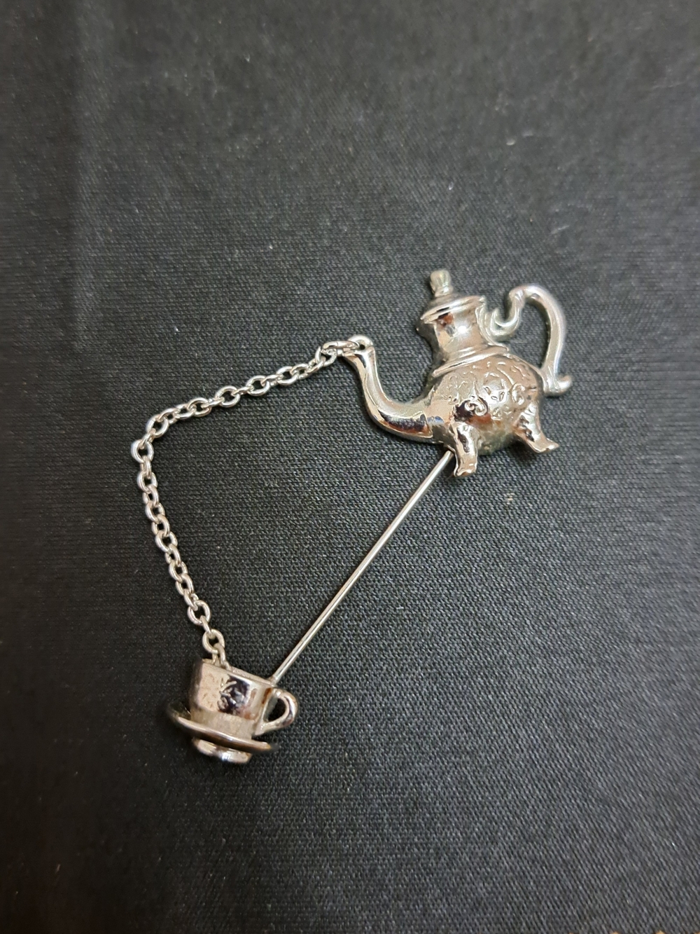 Avon Gold and Silver Novelty Brooch Set - Teapot, Telephone, Dog - Picture 4 of 5
